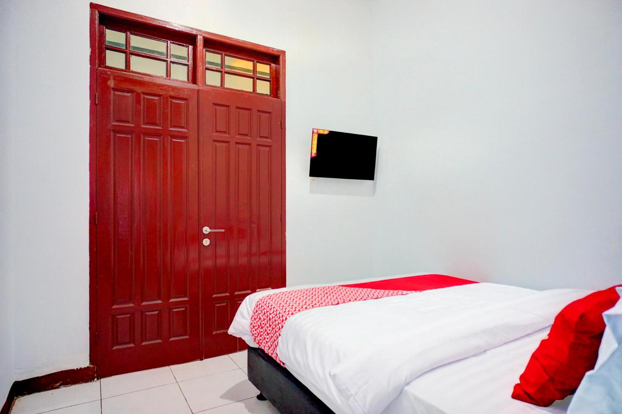 Hotel O Krakatau Near Universitas Muhammadiya Sumatra Utara Umsu Медан Екстер'єр фото
