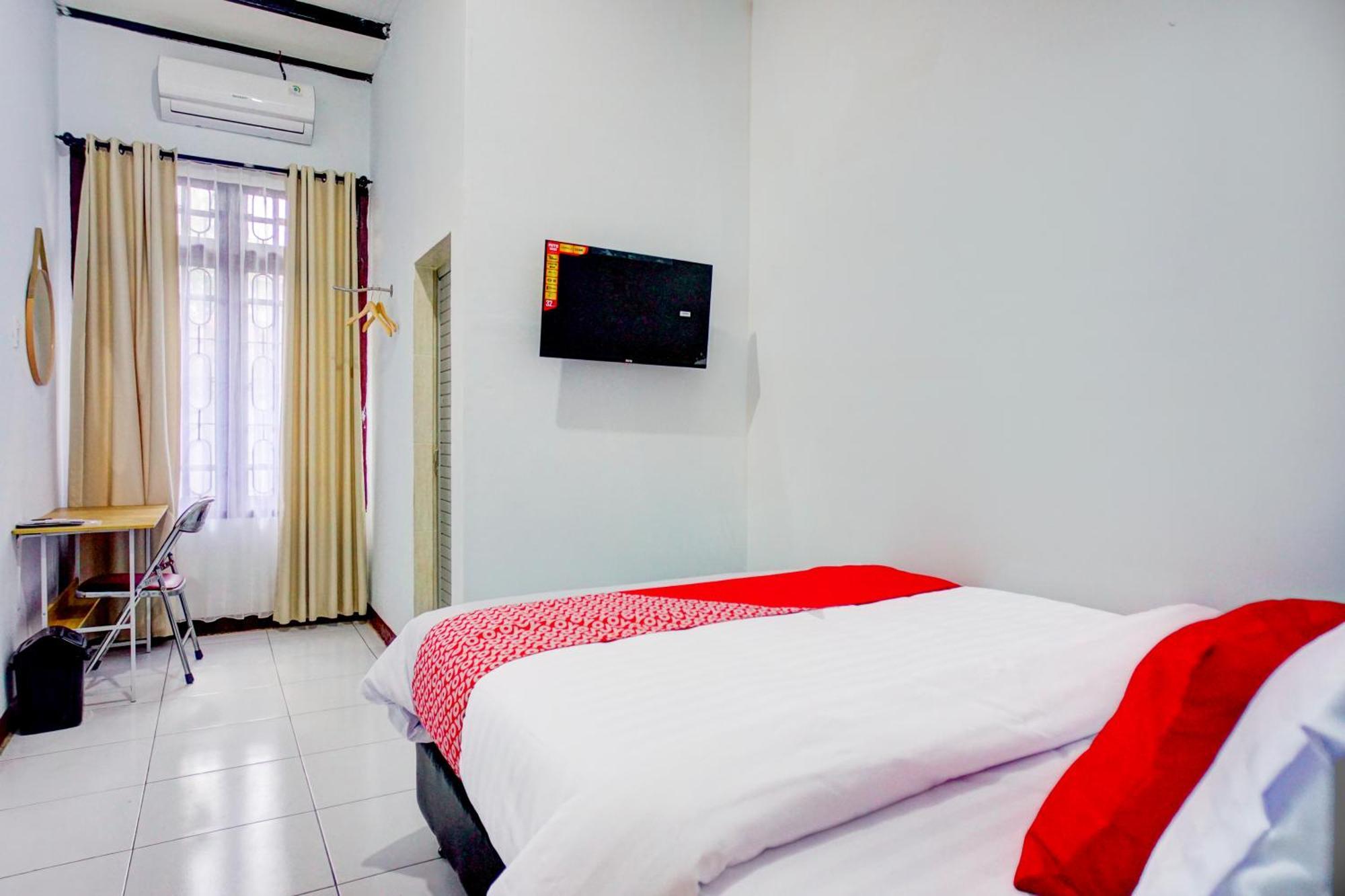 Hotel O Krakatau Near Universitas Muhammadiya Sumatra Utara Umsu Медан Екстер'єр фото