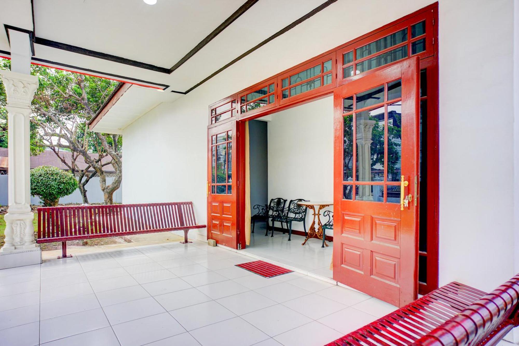 Hotel O Krakatau Near Universitas Muhammadiya Sumatra Utara Umsu Медан Екстер'єр фото