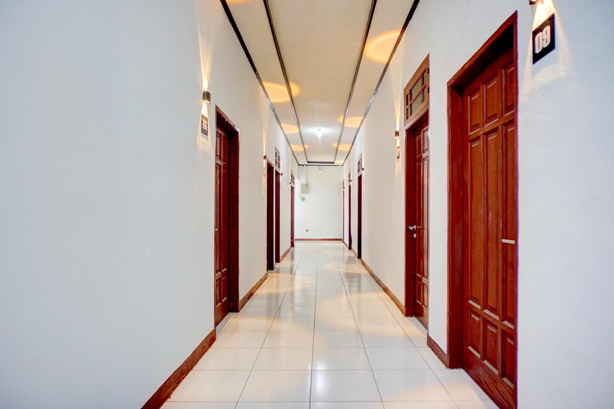 Hotel O Krakatau Near Universitas Muhammadiya Sumatra Utara Umsu Медан Екстер'єр фото